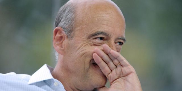 Alain Juppé revient et s’attaque aux premiers mois d’Emmanuel Macron