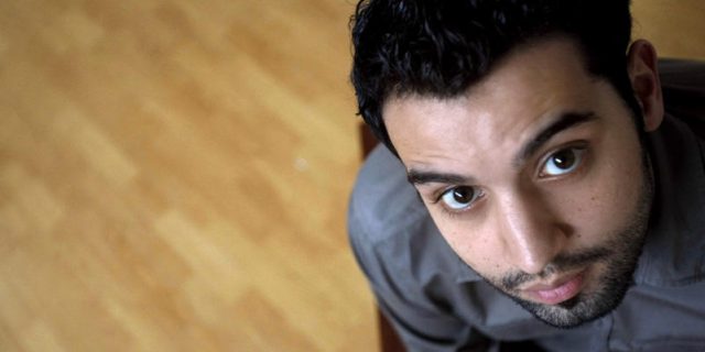 Qui est Yassine Belattar, l’humoriste « controversé » choisit par Emmanuel Macron ?