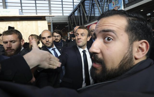 Emmanuel Macron, « responsable » dans l’affaire Benalla : que risque-t-il ?