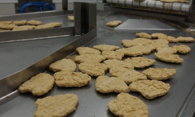 Alimentation : du plastique retrouvé dans des nuggets