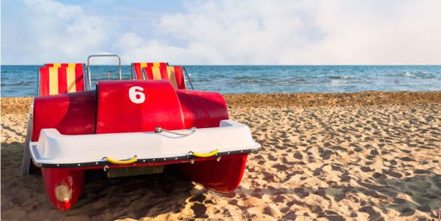 Accident de pédalo : une mère et son enfant meurent noyés