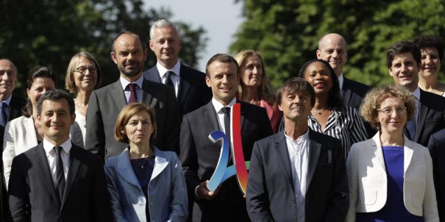 Vacances : quelles sont les obligations des ministres ?