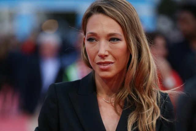 Animaux abandonnés : la grosse colère de Laura Smet