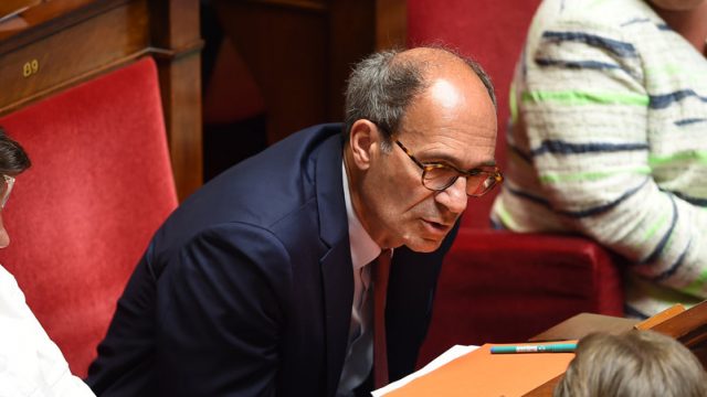 Mais au fait, entre deux descentes de glaciers, que devient Eric Woerth ?