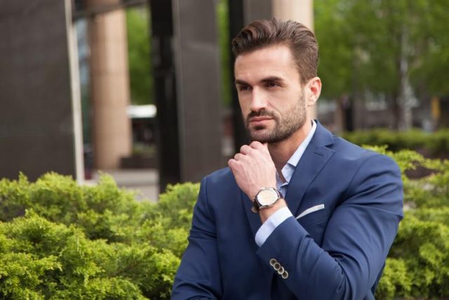 Vous aimez les montres ? Méfiez-vous de ce juteux business qui pourrait vous coûter gros