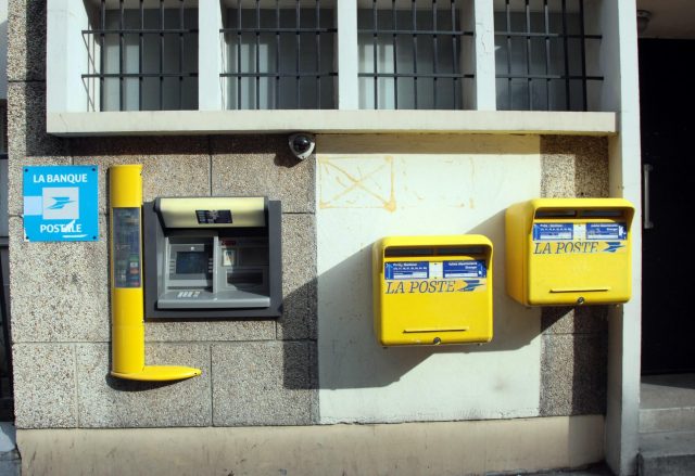 Des puces à La Poste ! Un bureau du Pas-de-Calais contraint de fermer