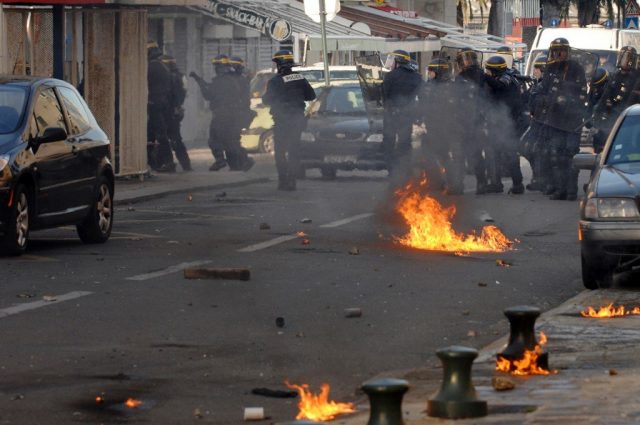 Violence et politique : comment choisit-on ce qui est légitime de ce qui ne l’est pas ?
