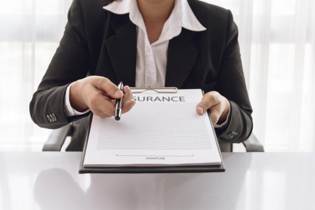 Avant 30 ans, avant 70 ans… A quel âge faut-il souscrire un contrat d’assurance-vie ?