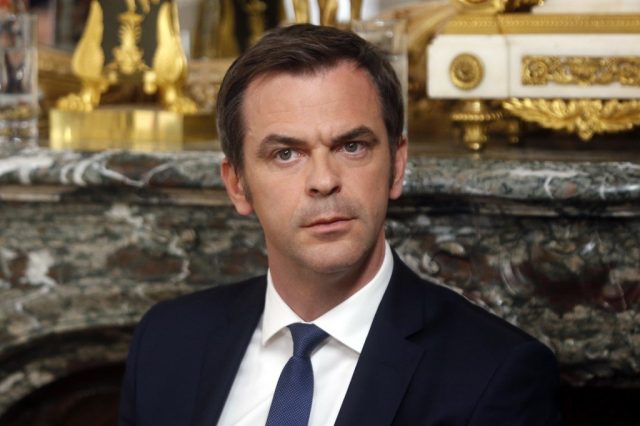 Coronavirus : Olivier Véran promet des « mesures radicales » pour le personnel soignant