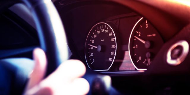 « J’ai vu les gens être éjectés » : un conducteur fou recule dans la foule et fait 13 blessés près de Mâcon