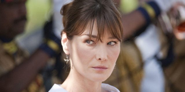 Carla Bruni-Sarkozy : pourquoi la presse anglo-saxonne se passionne-t-elle en ce moment pour sa vie intime ?