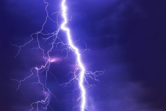 Orages : plus de 20 départements mis en vigilance par Météo France