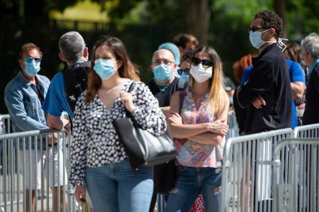 Coronavirus : faute de choix, « il nous faut naviguer en eaux troubles »