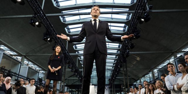 Comment Emmanuel Macron aurait-il pu profiter de la crise de la CoVid ?
