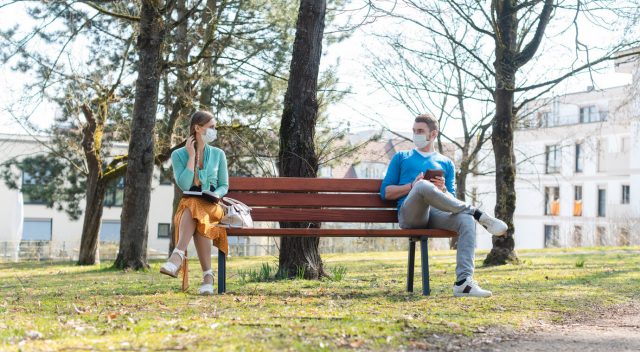 Reconfinement : pourrez-vous encore vous promener au parc à côté de chez vous ?