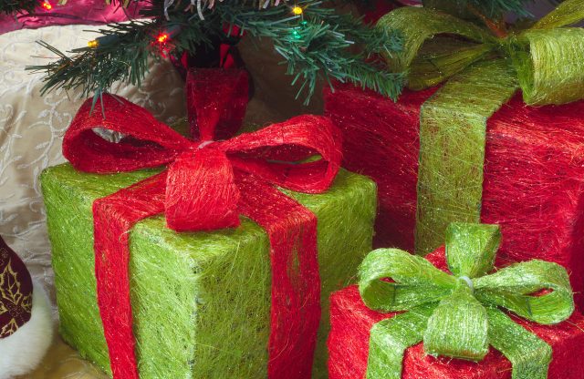 Vous avez du temps ? Pourquoi ne pas vous lancer dans la création de boîtes cadeaux pour les plus démunis ?