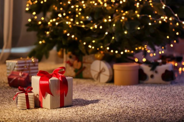 Noël : 2 parents sur 10 ne pourront pas offrir de cadeaux à leurs enfants cette année