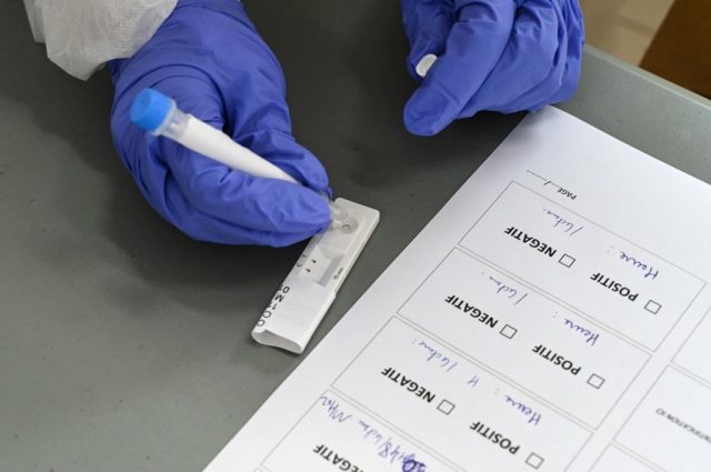 Covid-19 : ces deux départements qui exigent un test avant Noël