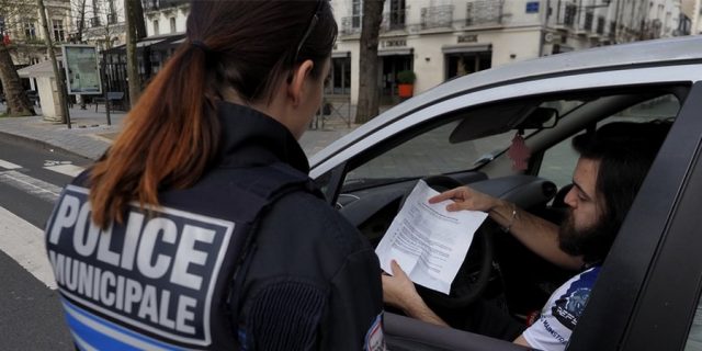 Attestation de déplacement : quel est ce nouveau motif qui vous permet de sortir après 18h ?