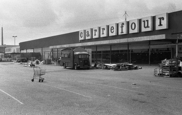 Supermarché : quand le premier magasin a-t-il ouvert en France ?