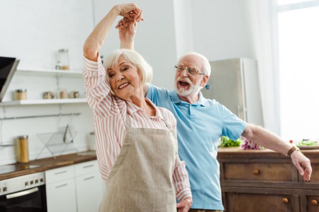Refaire sa vie après 60 ans : quels sont les défis à relever ?