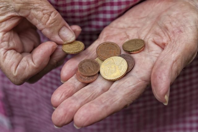 Arnaque à l’amour : une retraitée escroquée de 100 000 euros