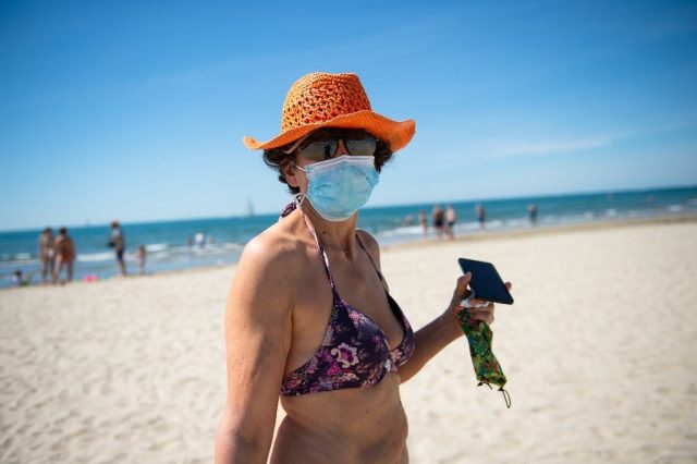 Fin du masque, vaccination… À quoi l’été va-t-il ressembler ?