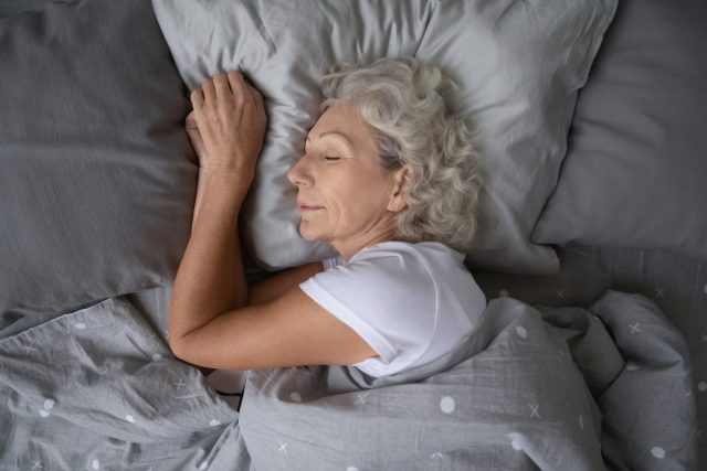 Fortes chaleurs : comment refroidir son matelas ?