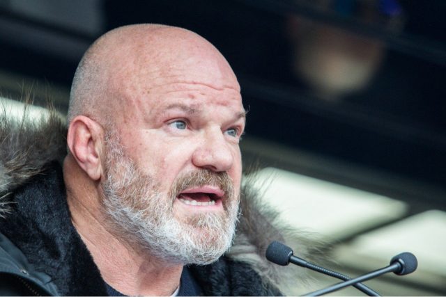 Philippe Etchebest : le chef dit avoir été « sceptique » sur le vaccin