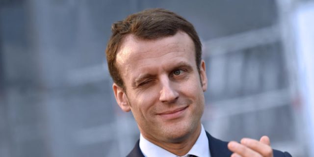 « Heureusement que t’es venu tout seul », cette curieuse blague faite à Emmanuel Macron en Polynésie